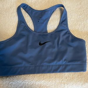 Nike Pro Sports Bra